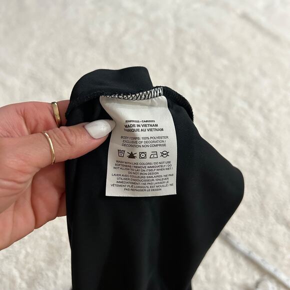 Nike Golf Women’s Size Large Solid Black Sleeveless Golf Polo Workout Sporty - Picture 6 of 6